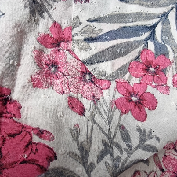 Karen Scott Textured Floral Cotton Button Down Blouse - Picture 2 of 7